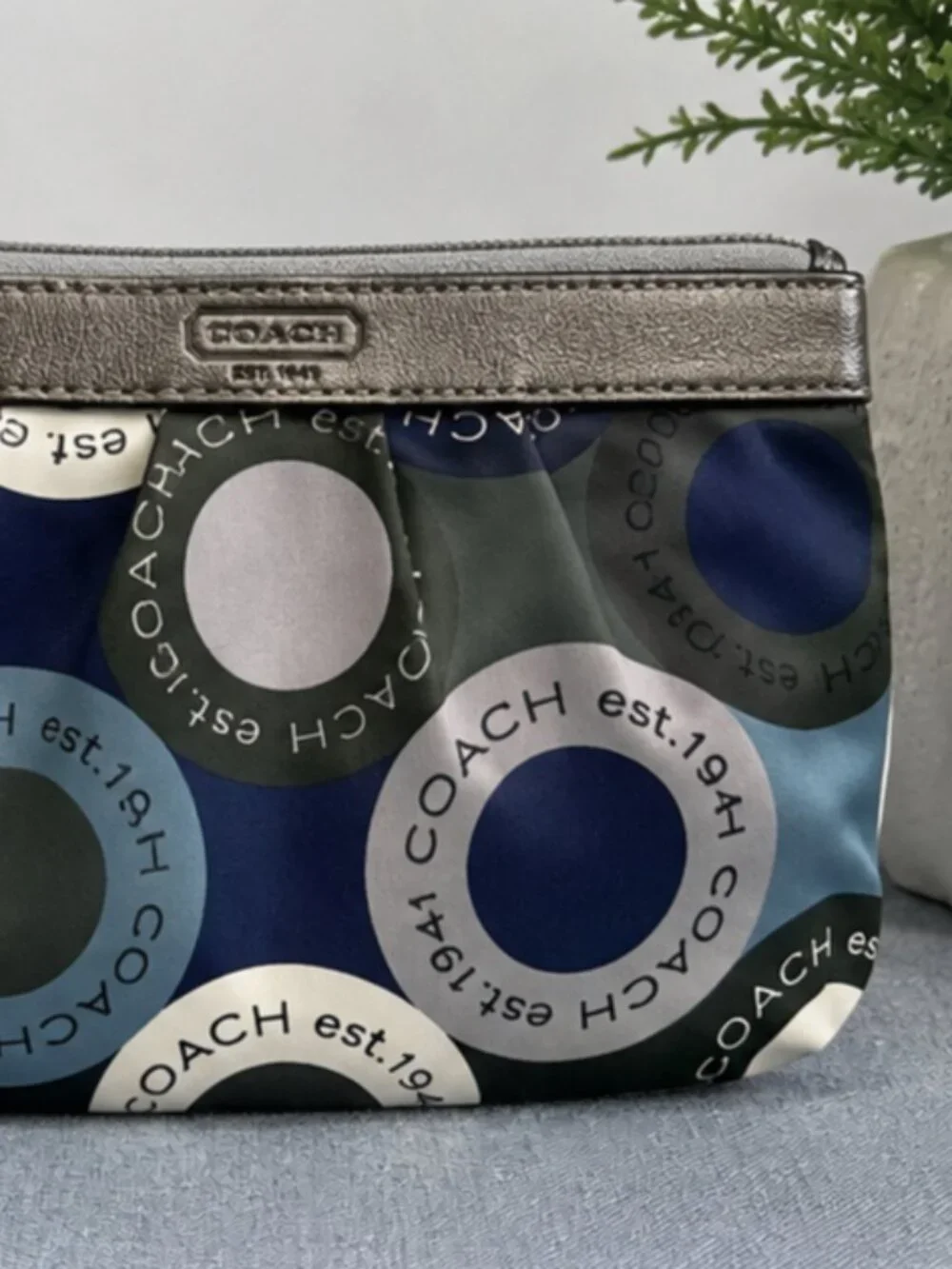 Coach Multicolor Dot Print Wristlet Pouch Gray Blue Silver Zip Clutch
